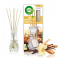 AIR WICK vonné tyčinky 30ml Santalové drevo a vanilka